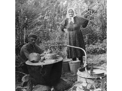 Moonshine in Russia